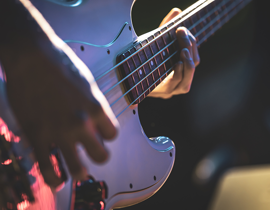 Clases de bajo en EAM