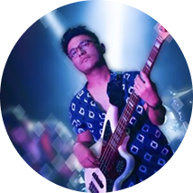 Bajista Miguel Piña​